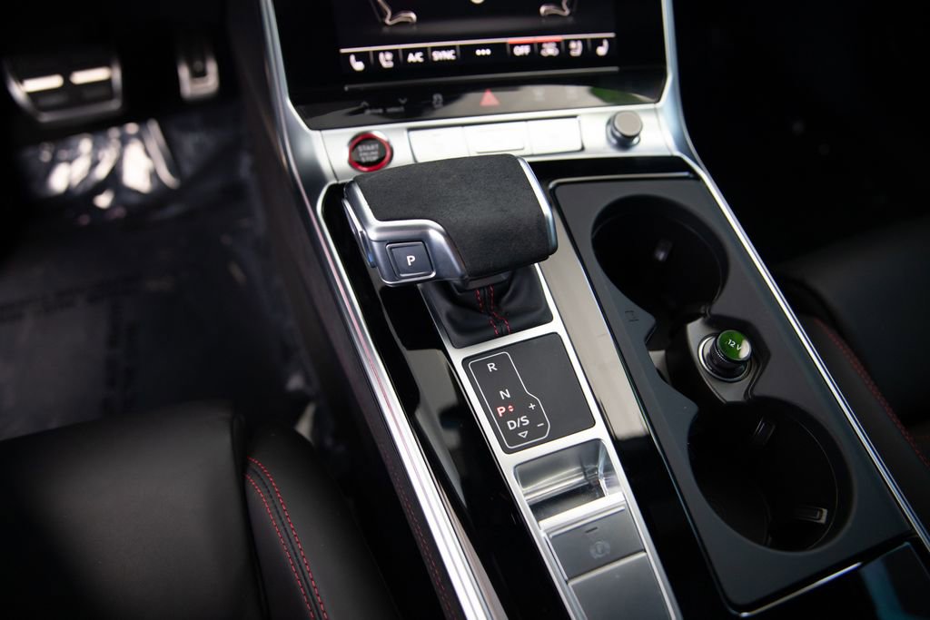 Used 2025 Audi RS 6 performance image 13