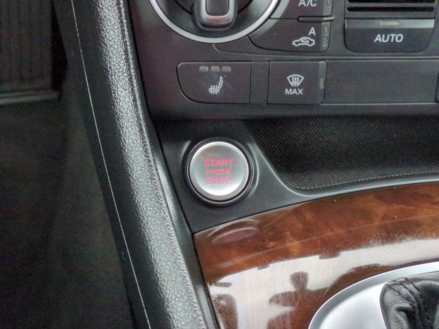 Used 2018 Audi Q3 2.0T Premium Plus w/ Premium Plus Package image 17