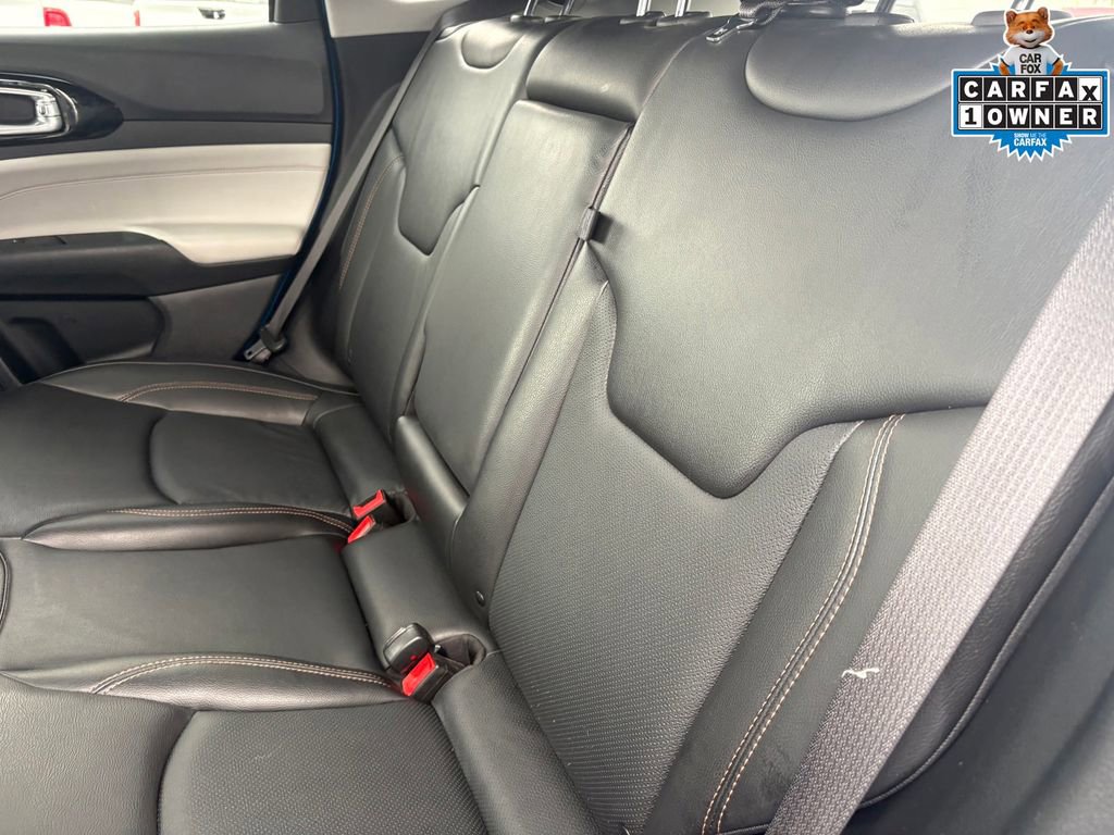 Certified 2022 Jeep Compass Limited image 34