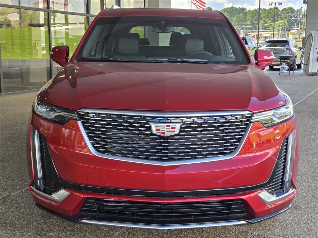 New 2025 Cadillac XT6 Luxury image 8