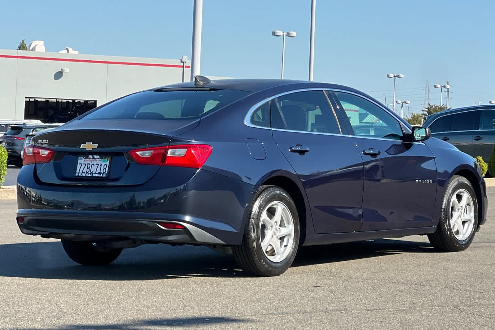 Used 2017 Chevrolet Malibu LS FWD image 2