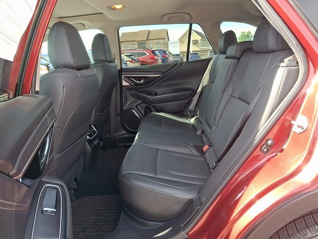 Used 2022 Subaru Outback Limited AWD/4WD image 11