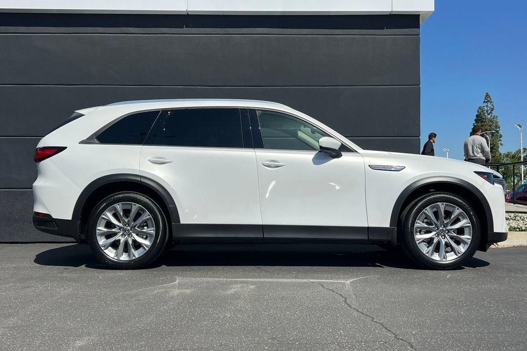New 2026 MAZDA CX-90 3.3 Turbo w/ Preferred Package AWD/4WD image 4