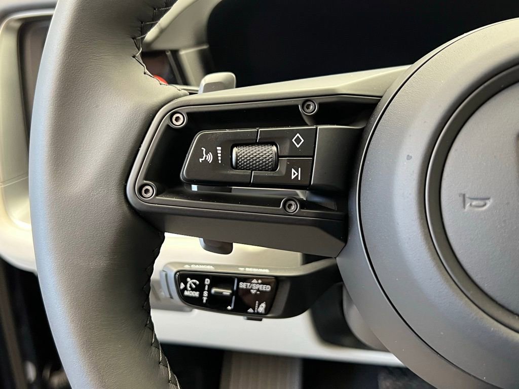 New 2026 Porsche Cayenne image 9