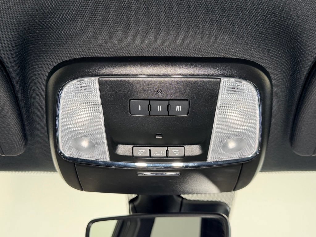 Used 2021 Jeep Grand Cherokee Altitude AWD/4WD image 11
