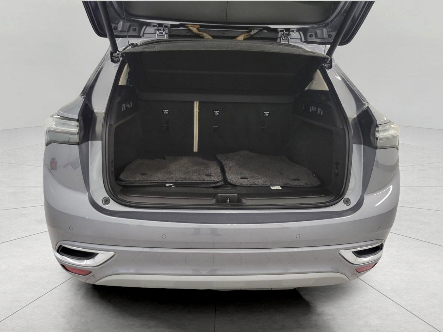 Used 2022 Buick Envision Avenir w/ Safety Package image 16