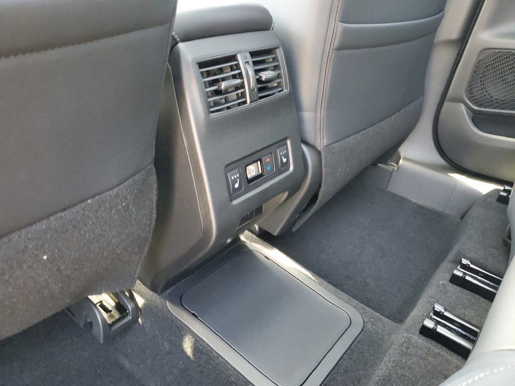 New 2026 Nissan Rogue Platinum AWD/4WD image 14