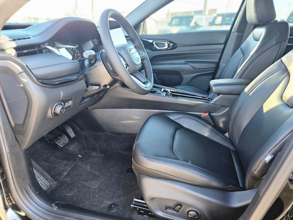 New 2026 Jeep Compass Limited AWD/4WD image 14