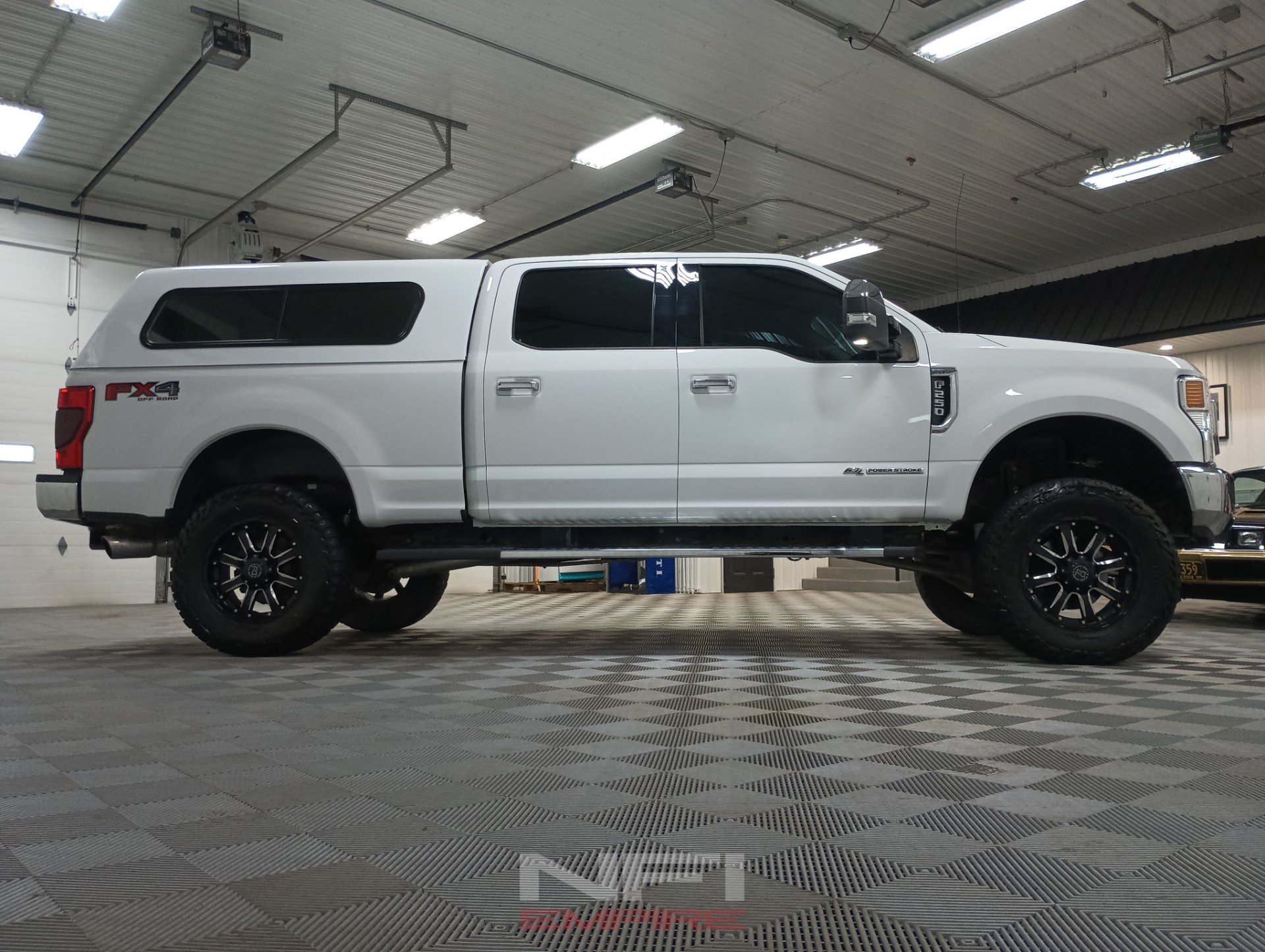 Used 2020 Ford F250 XLT w/ XLT Premium Package AWD/4WD image 17