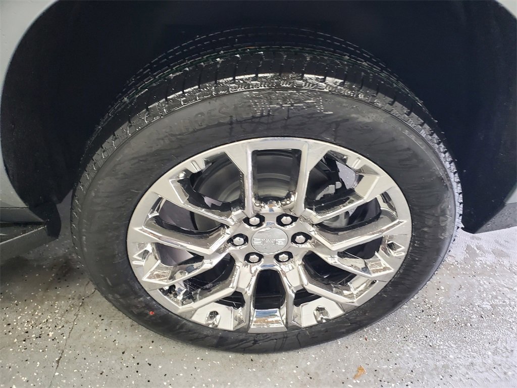 New 2026 GMC Yukon XL Denali w/ LPO, Floor Liner Package image 32