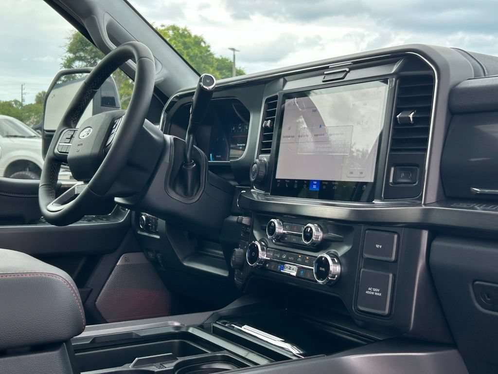 New 2026 Ford F250 Lariat w/ Black Appearance Package AWD/4WD image 31