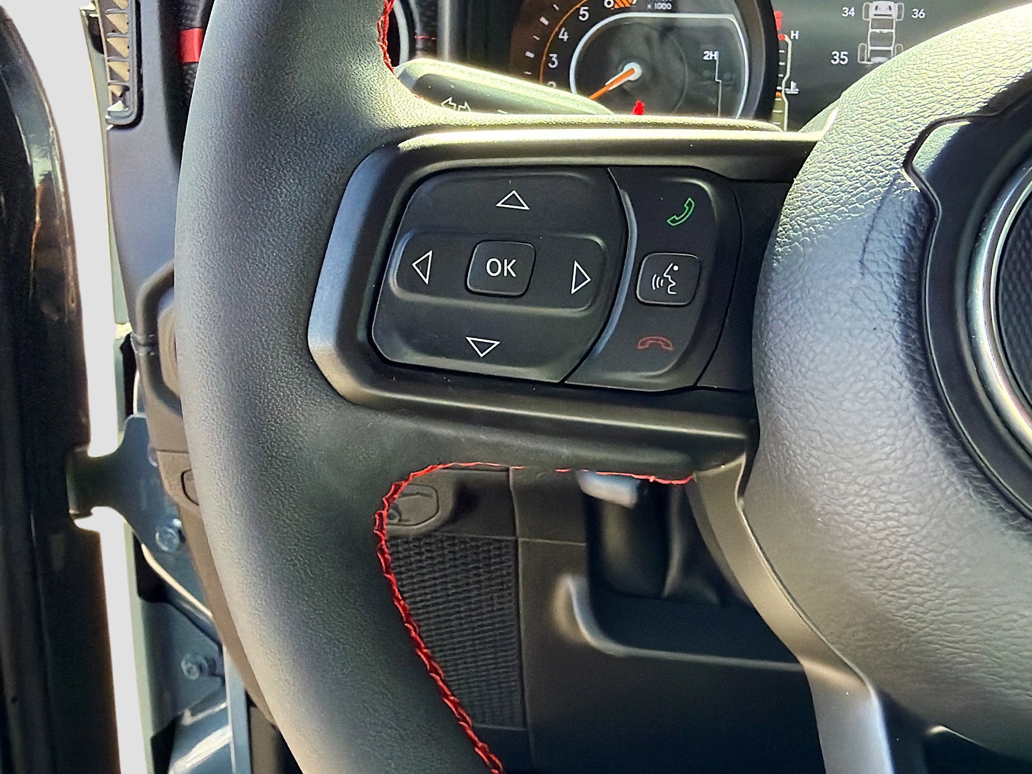 Used 2024 Jeep Wrangler Unlimited Rubicon image 35