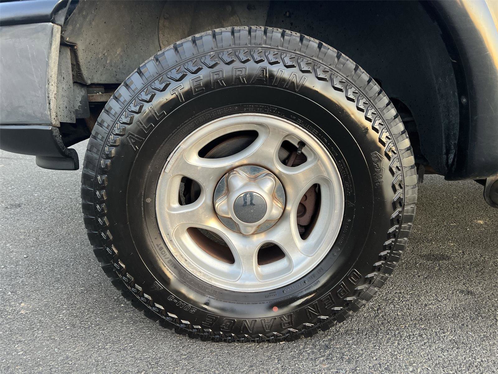 Used 1998 Ford F150 XLT image 9