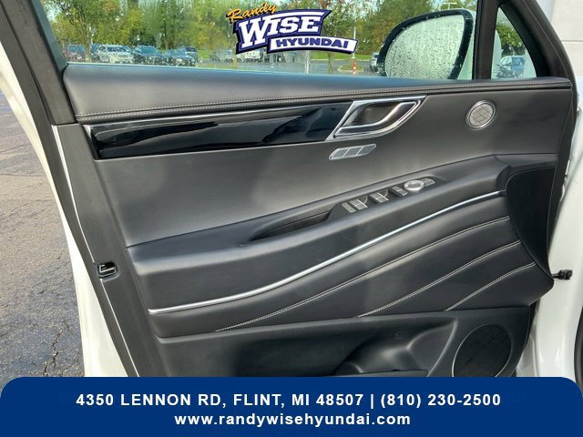 Used 2025 Genesis GV80 2.5T Standard AWD/4WD image 15
