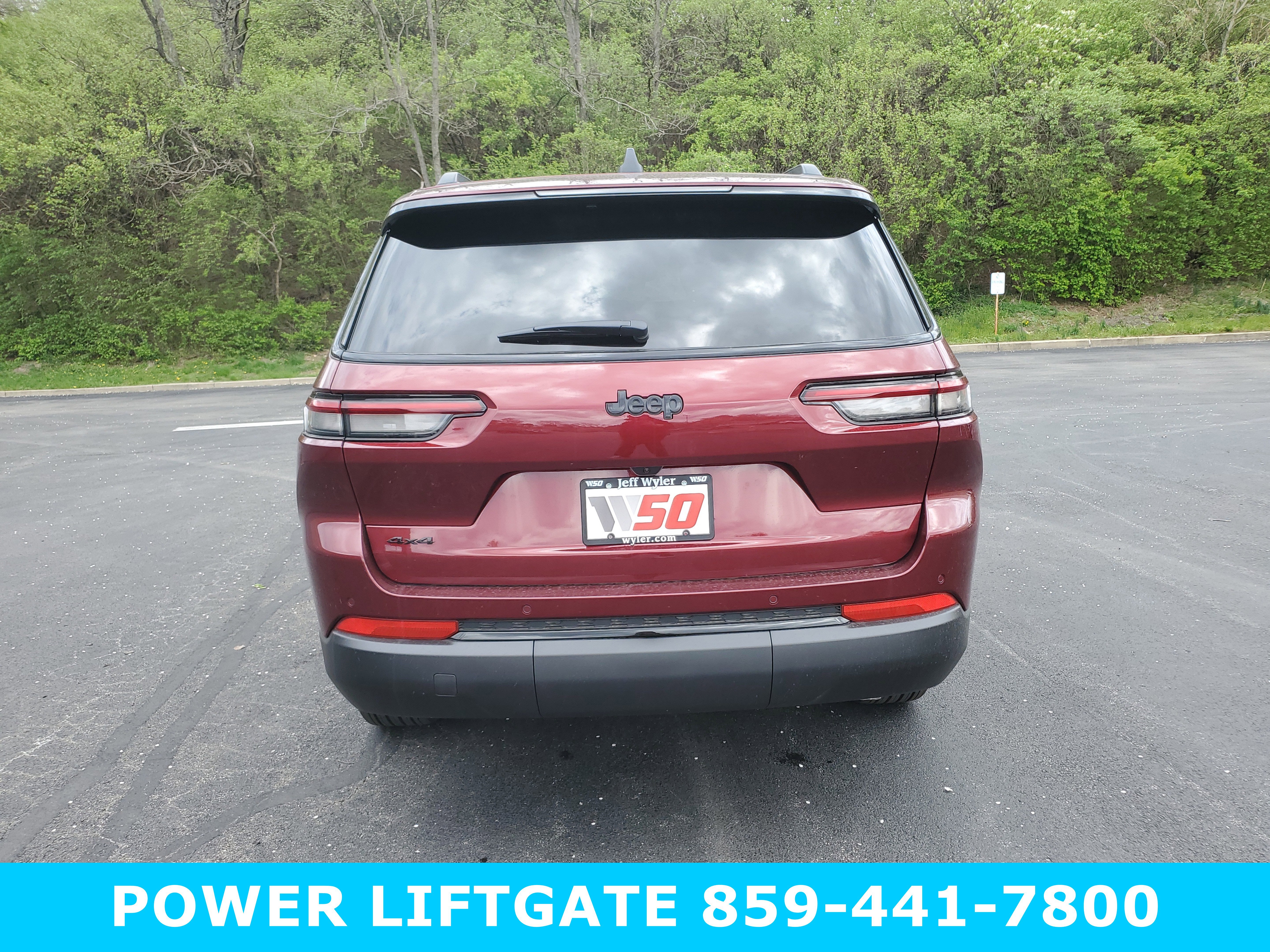 New 2025 Jeep Grand Cherokee L Altitude image 4