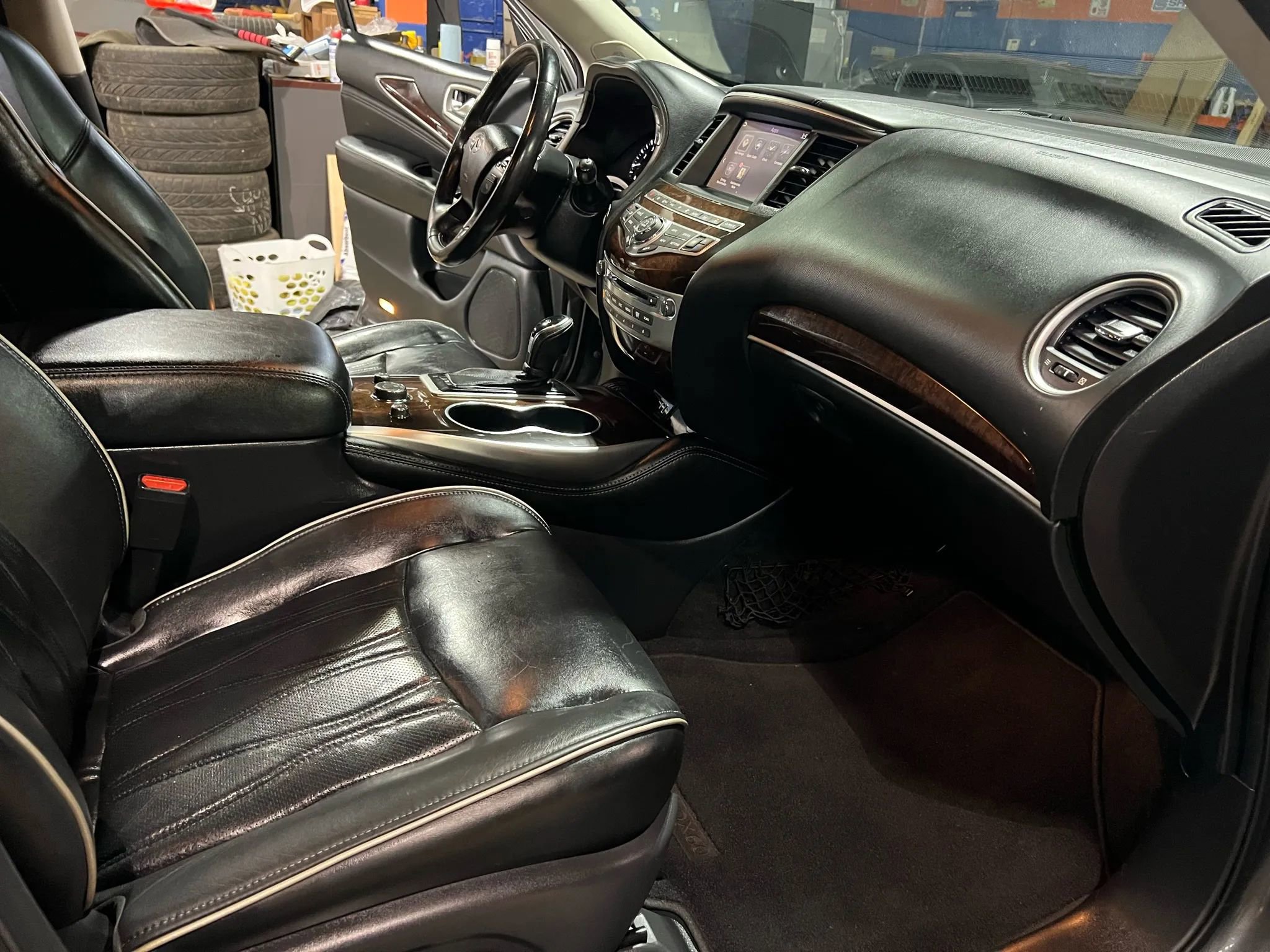 Used 2019 INFINITI QX60 Luxe w/ Sensory Package image 19