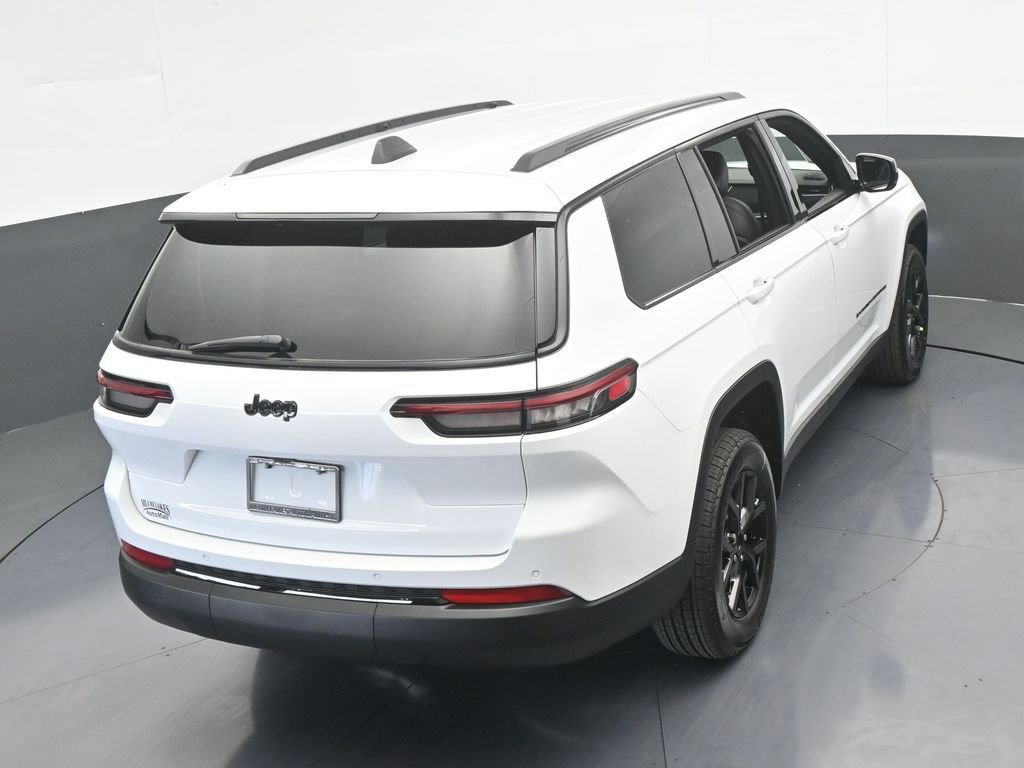 Used 2025 Jeep Grand Cherokee L Laredo image 42