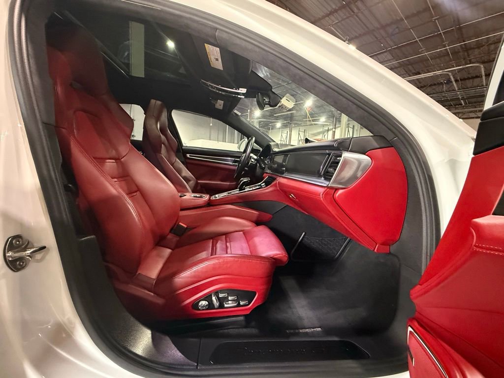 Used 2019 Porsche Panamera GTS AWD/4WD image 35