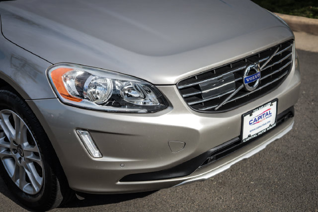 Used 2015 Volvo XC60 T5 AWD/4WD image 10