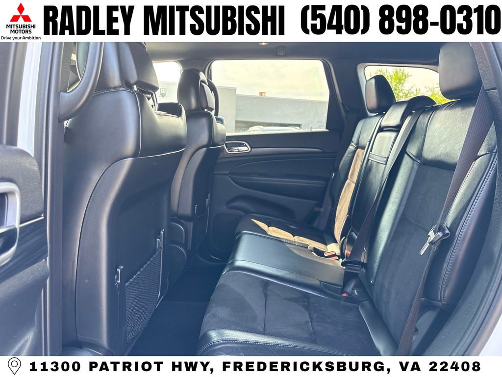 Used 2020 Jeep Grand Cherokee Altitude AWD/4WD image 12