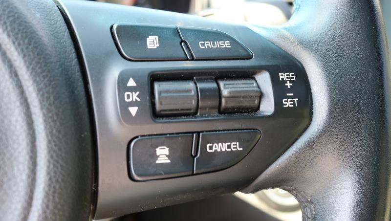 Used 2017 Kia Sorento SX image 10