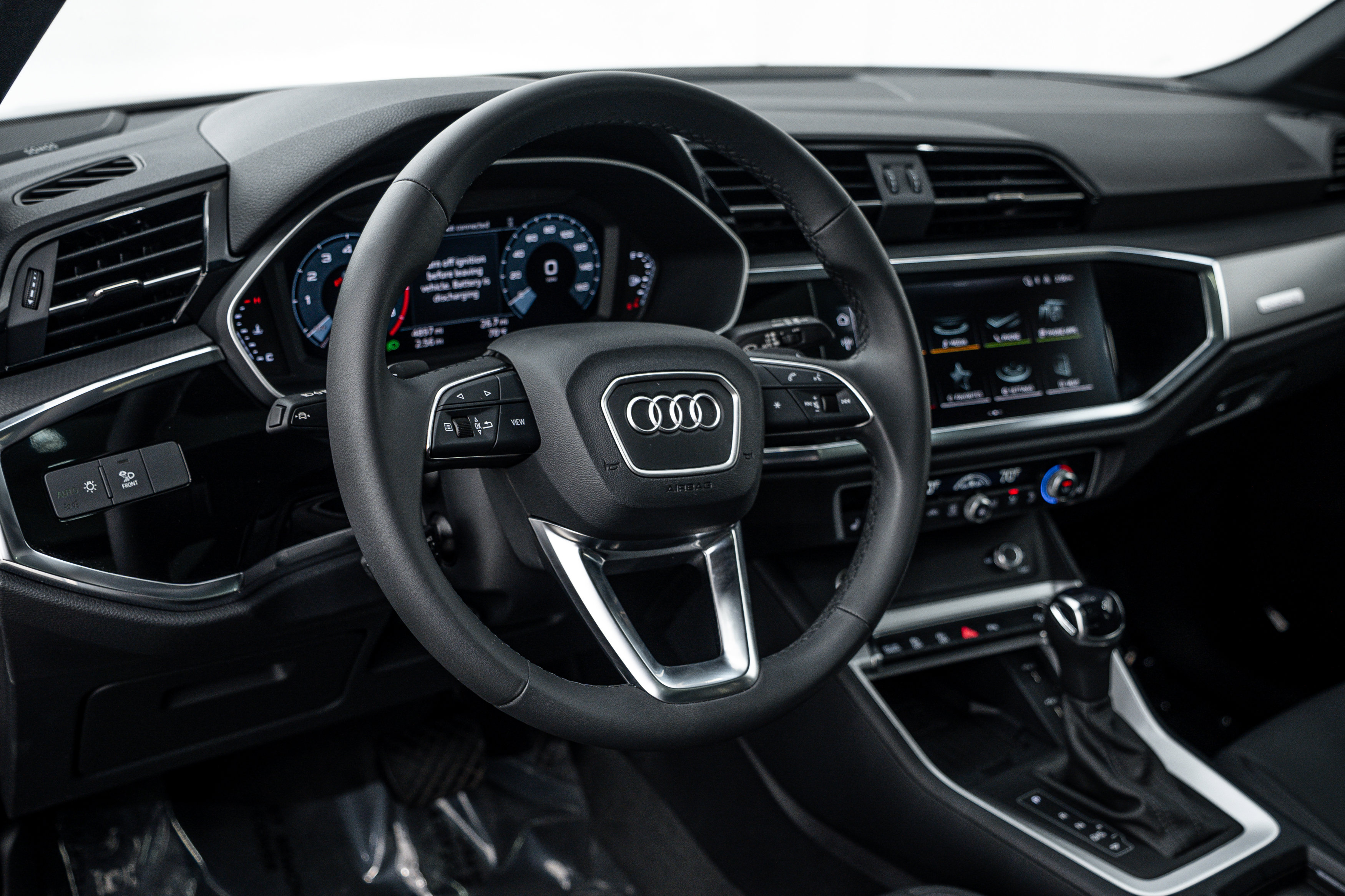 New 2025 Audi Q3 2.0T Premium Plus w/ Premium Plus Package AWD/4WD image 10