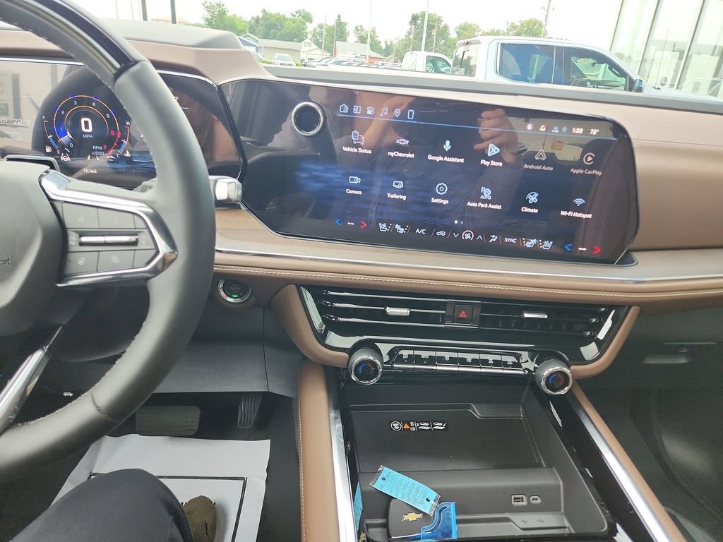 New 2026 Chevrolet Suburban High Country AWD/4WD image 19