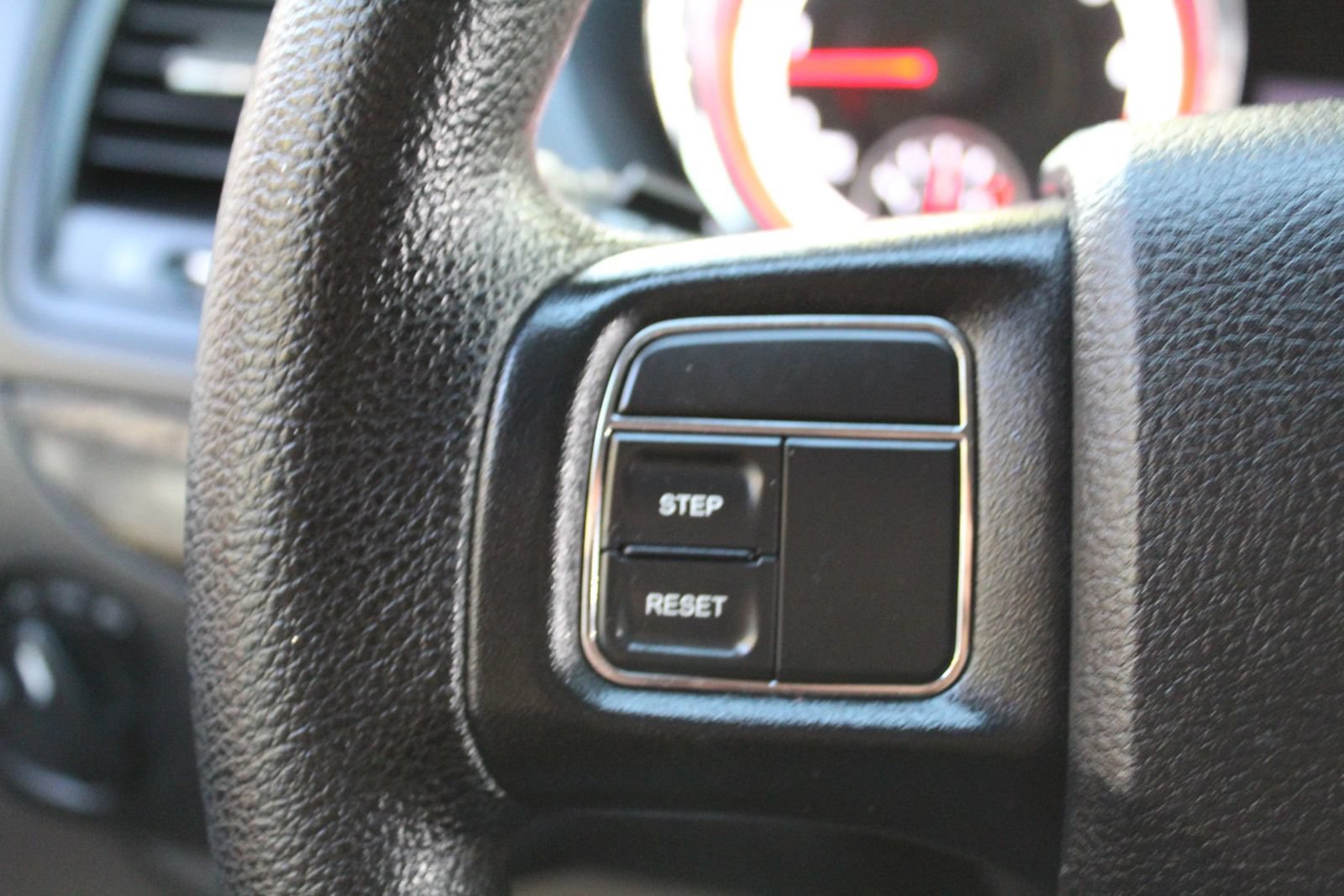 Used 2019 Dodge Grand Caravan SE FWD image 18