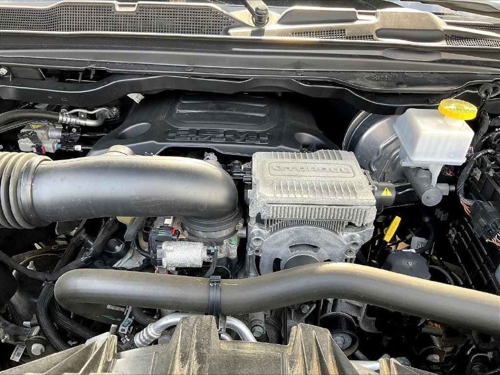 Used 2023 RAM 1500 Big Horn AWD/4WD image 32