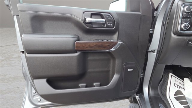 Used 2019 GMC Sierra 1500 SLT w/ SLT Premium Plus Package image 31