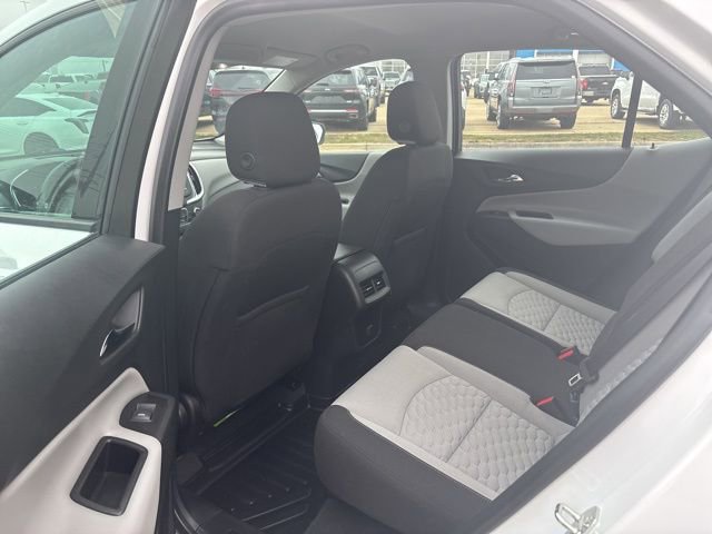 Used 2018 Chevrolet Equinox LS image 7
