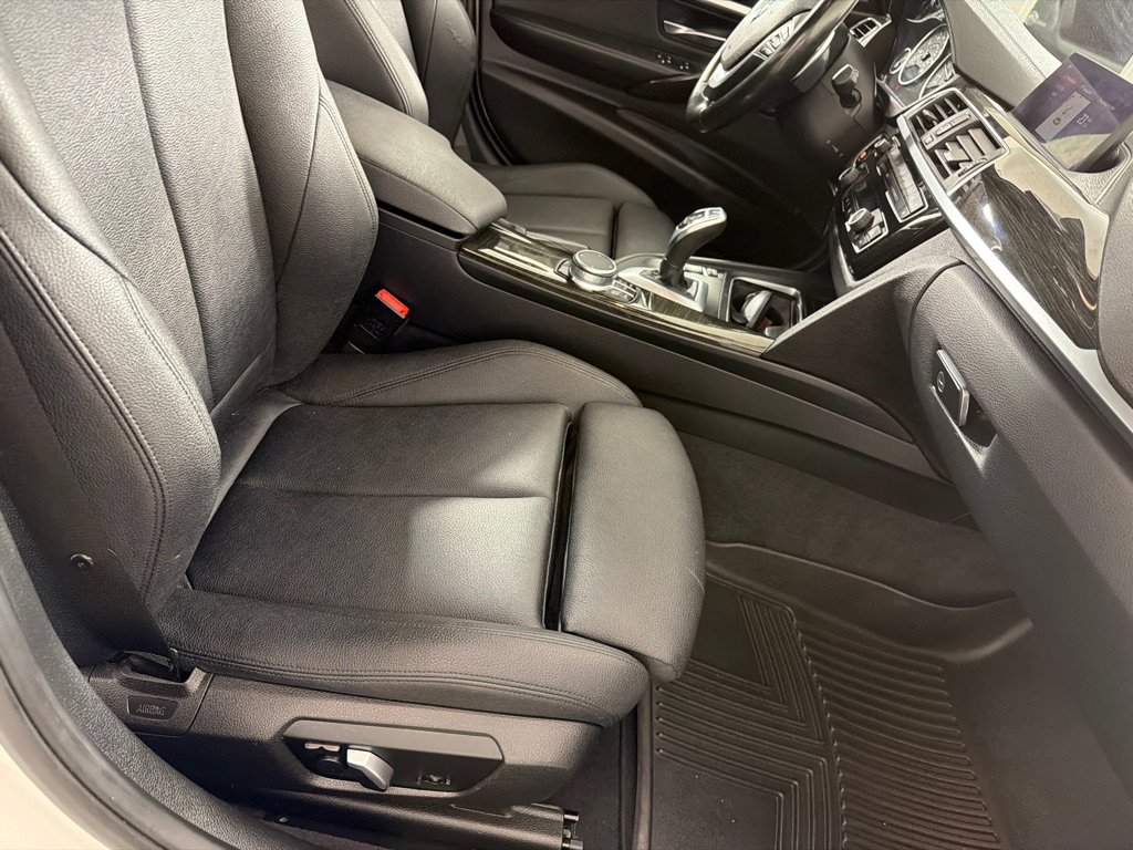 Used 2018 BMW 340i Sedan RWD image 23