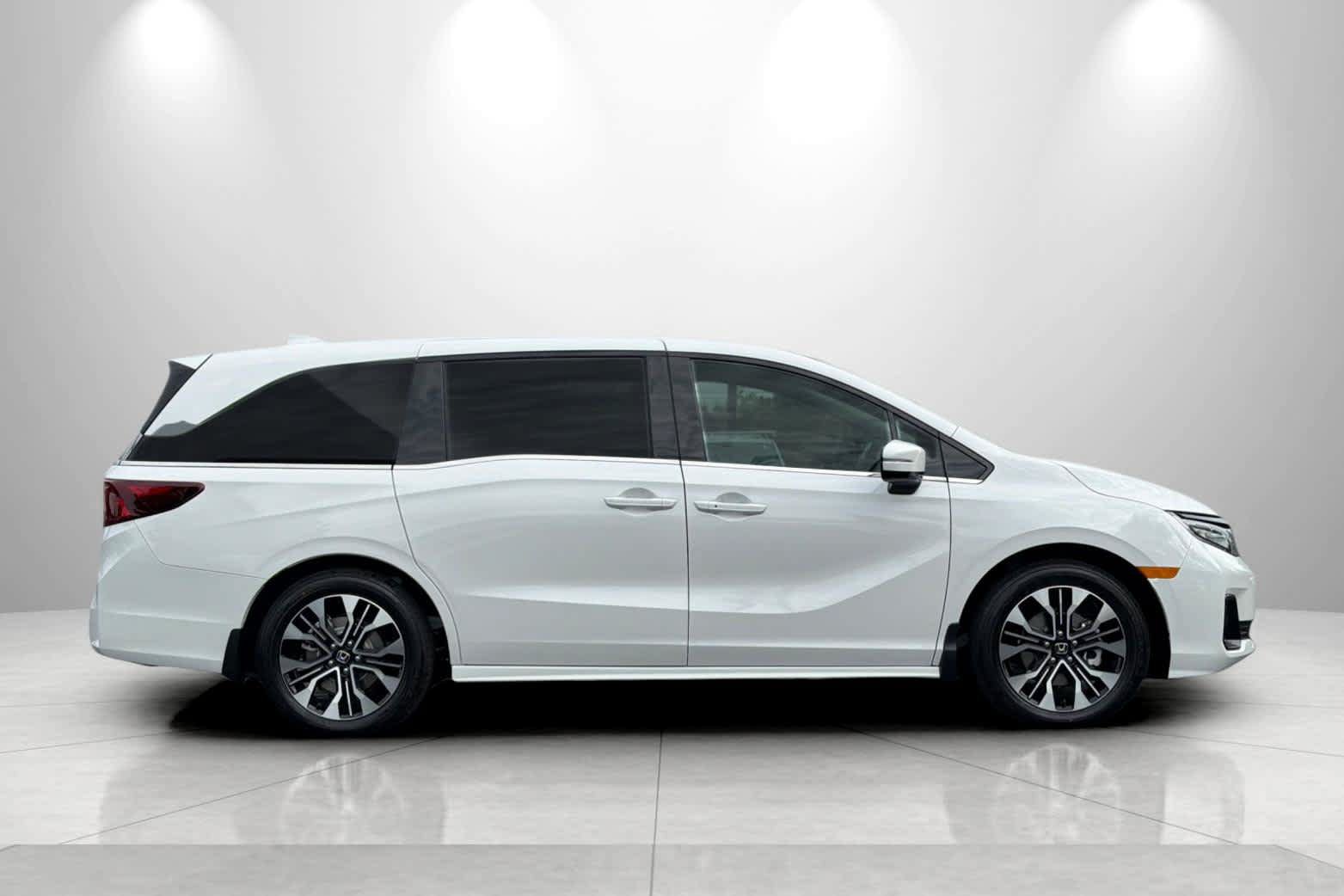 New 2027 Honda Odyssey Elite image 8