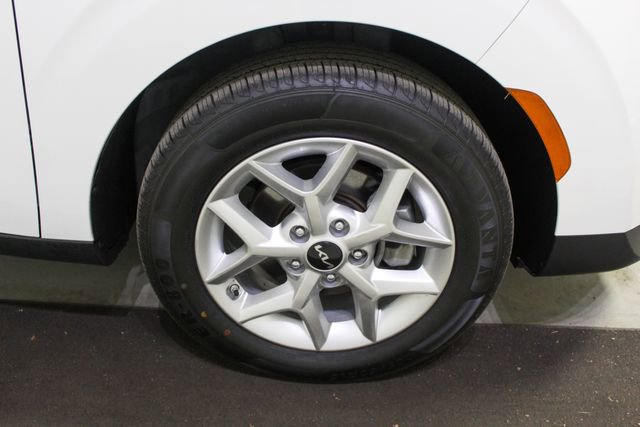 Used 2024 Kia Soul LX w/ Option Group 015 image 19