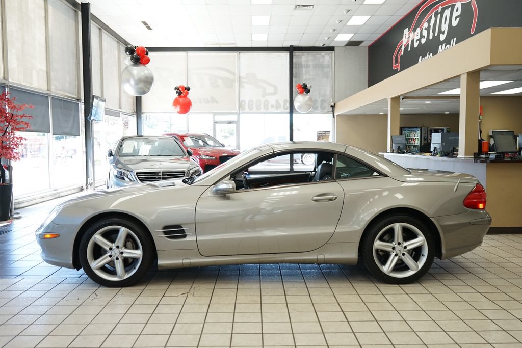 Used 2005 Mercedes-Benz SL 500 image 4
