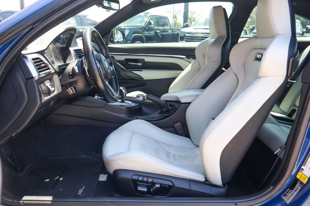 Used 2020 BMW M4 Coupe w/ Competition Package RWD image 12