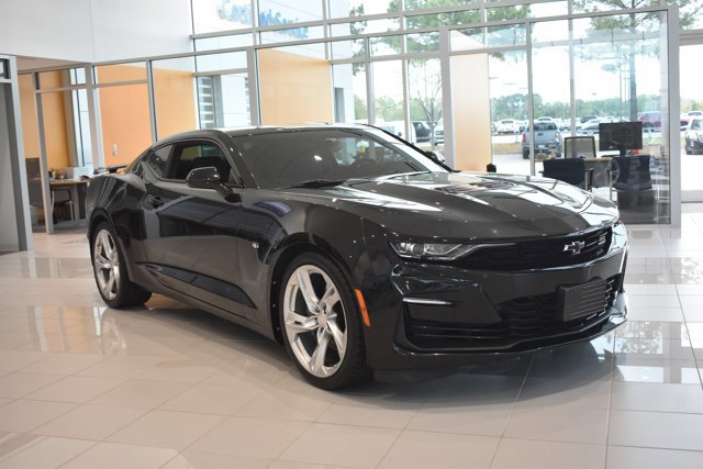 Used 2021 Chevrolet Camaro SS image 3