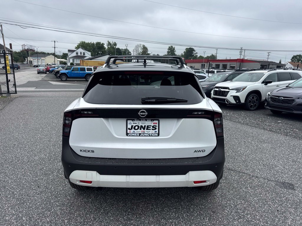 New 2026 Nissan Kicks SV w/ Interior Electronics Package AWD/4WD image 6