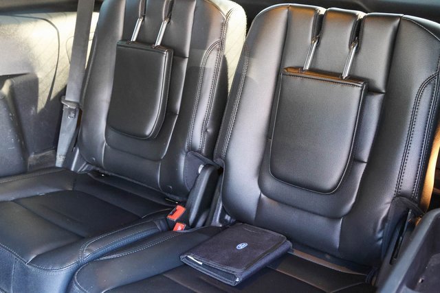 Used 2016 Ford Explorer XLT w/ Equipment Group 202A image 15