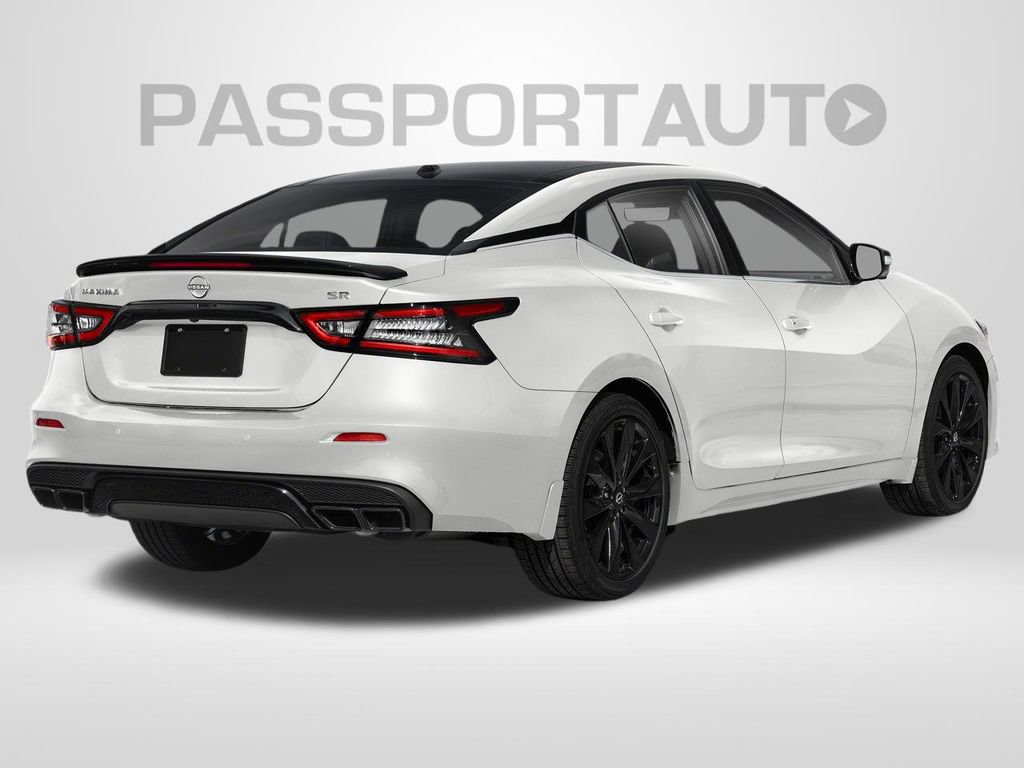 Used 2023 Nissan Maxima SR w/ Sport Mat Group FWD image 2