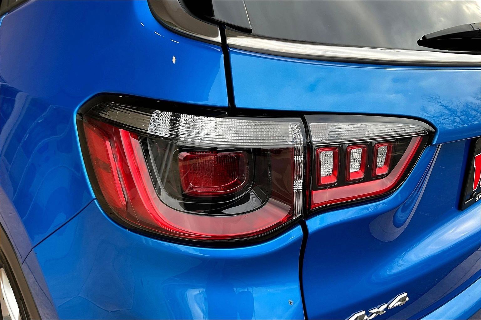 Used 2023 Jeep Compass Latitude image 23