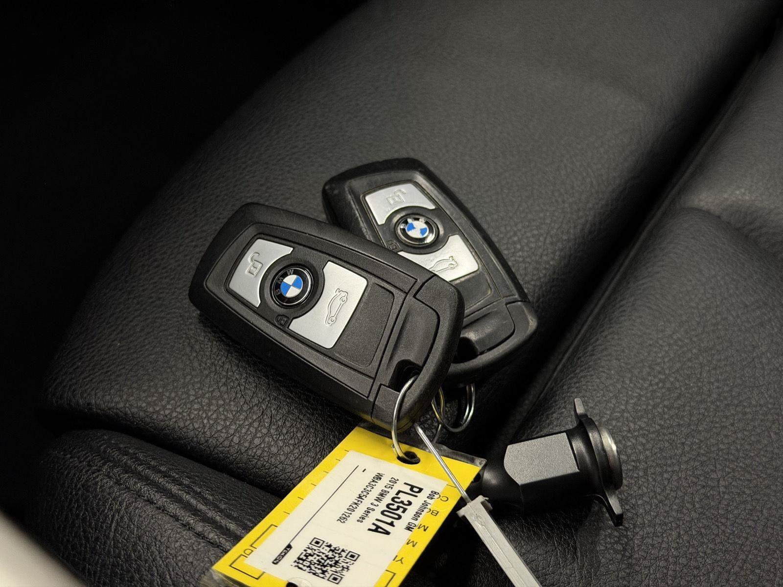 Used 2015 BMW 320i xDrive Sedan AWD/4WD image 36