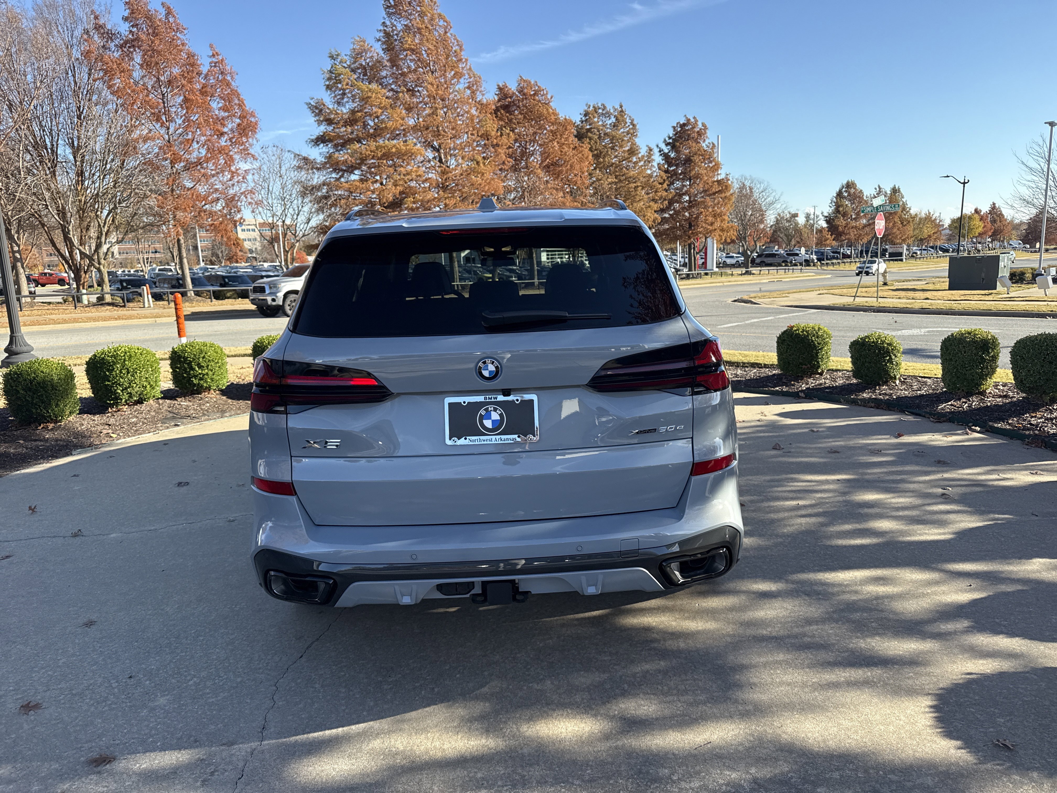 New 2026 BMW X5 xDrive50e w/ M Sport Package AWD/4WD image 4