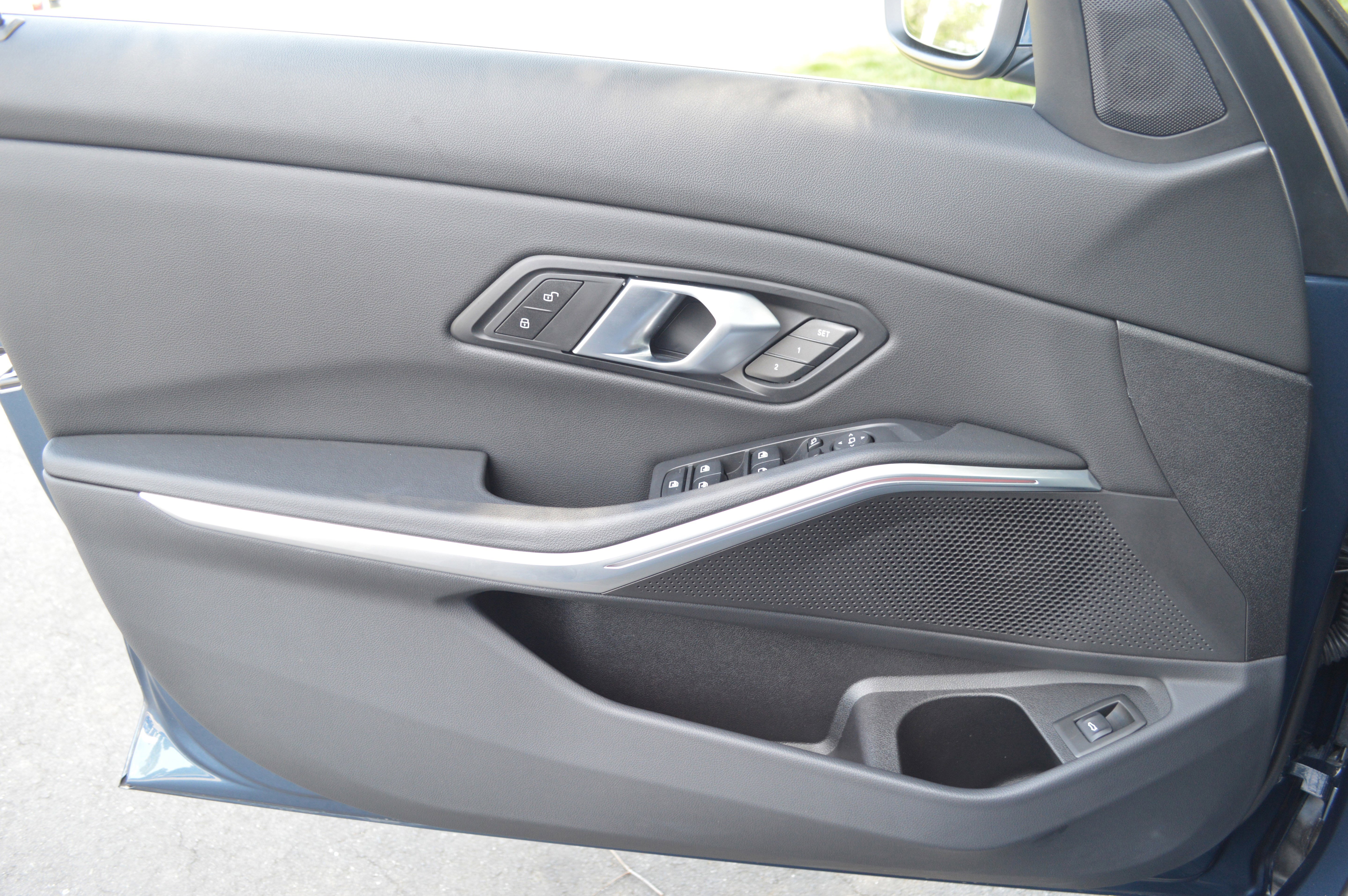 Certified 2025 BMW 330i Sedan RWD image 13
