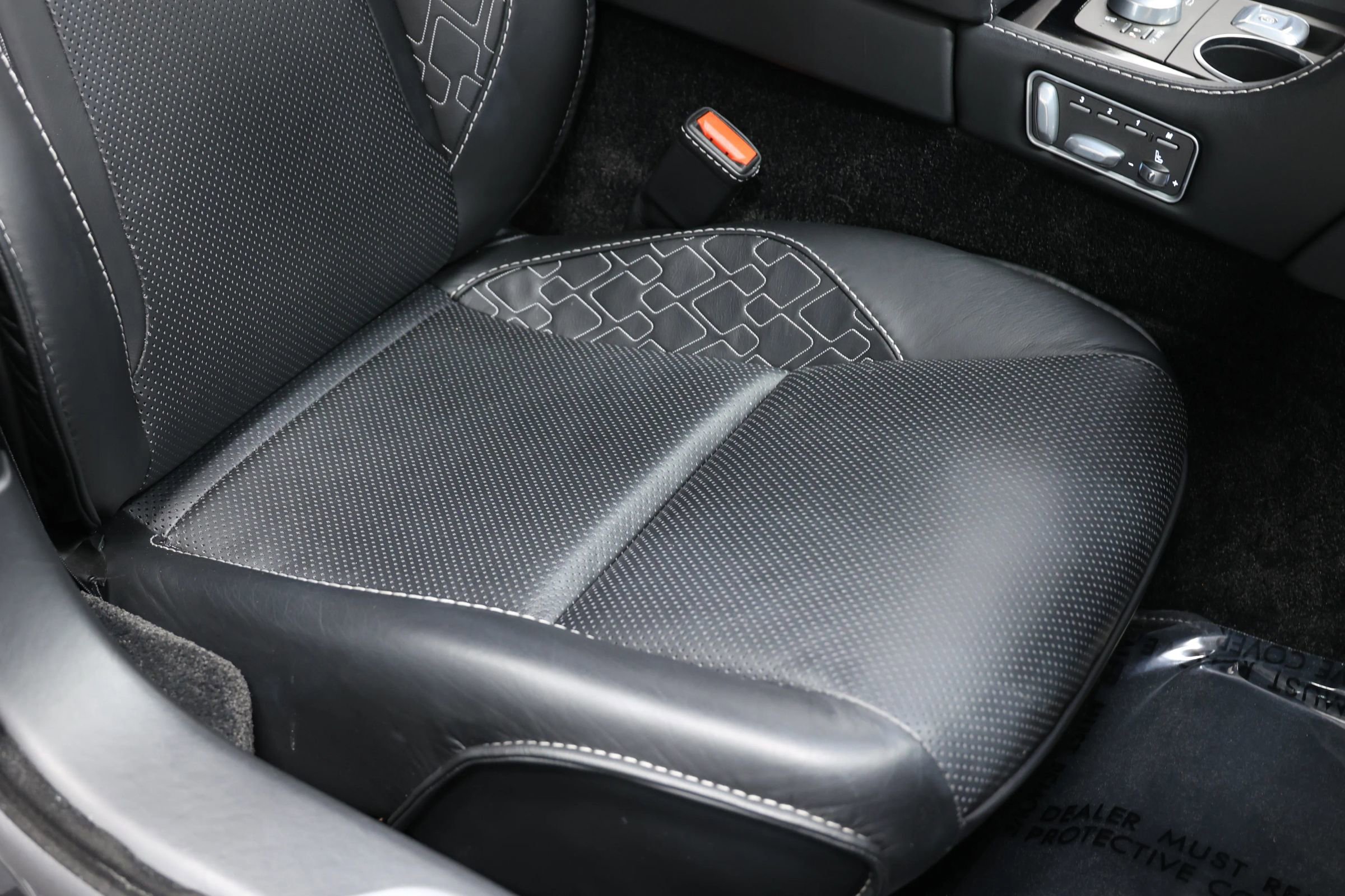 Used 2015 Aston Martin Rapide S image 82