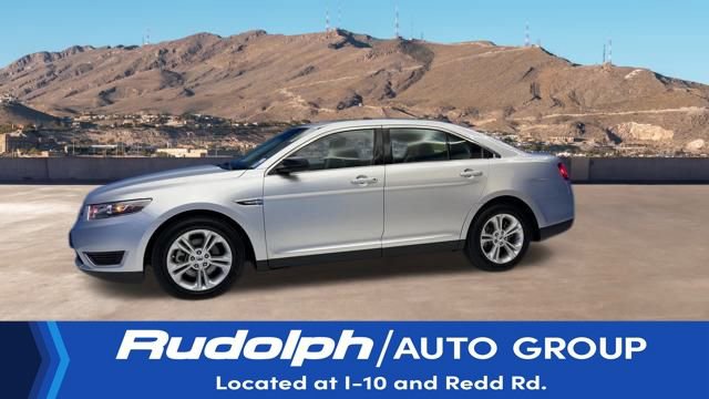 Used 2018 Ford Taurus SE image 2