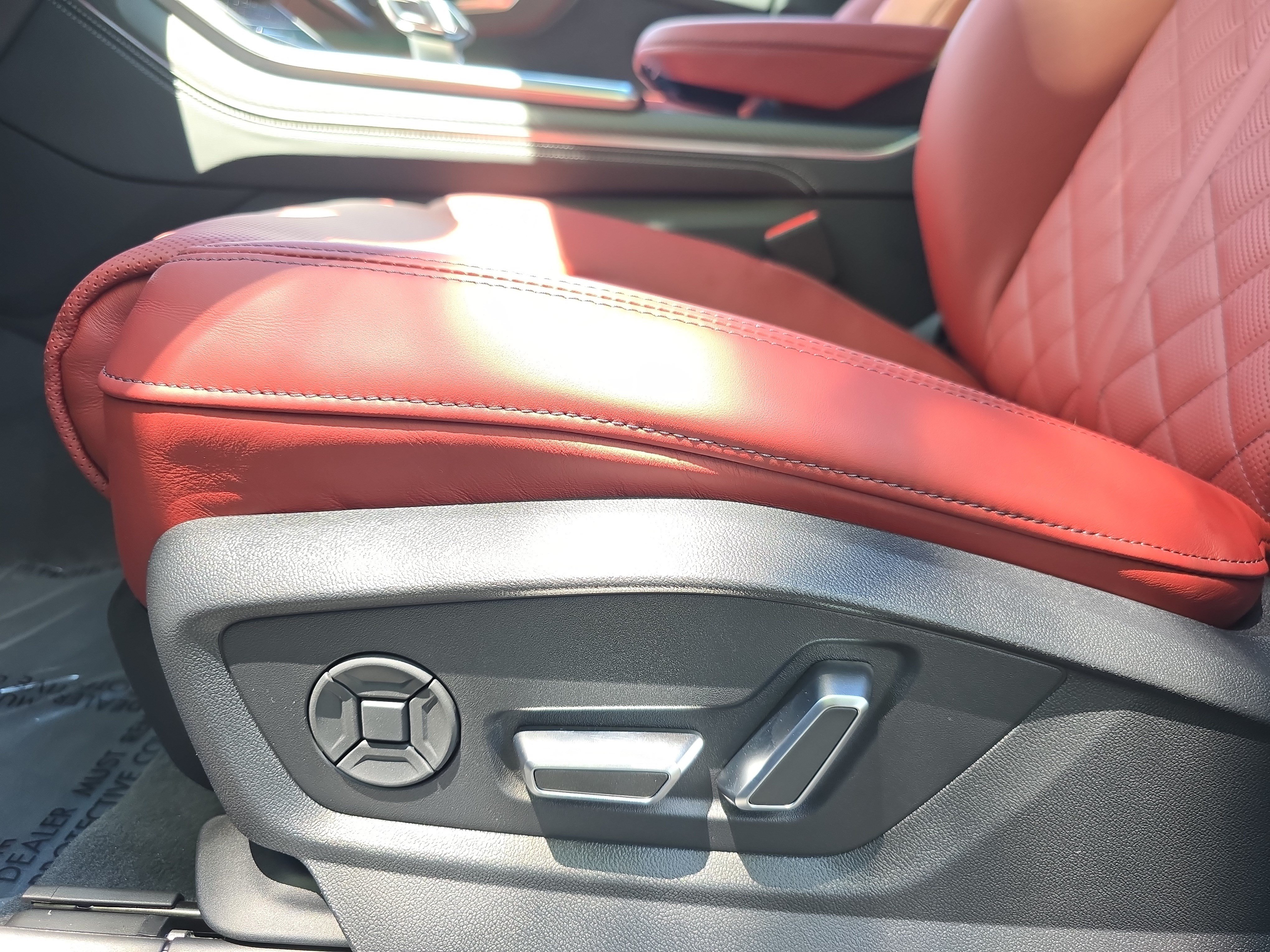 New 2026 Audi SQ8 Premium Plus AWD/4WD image 27