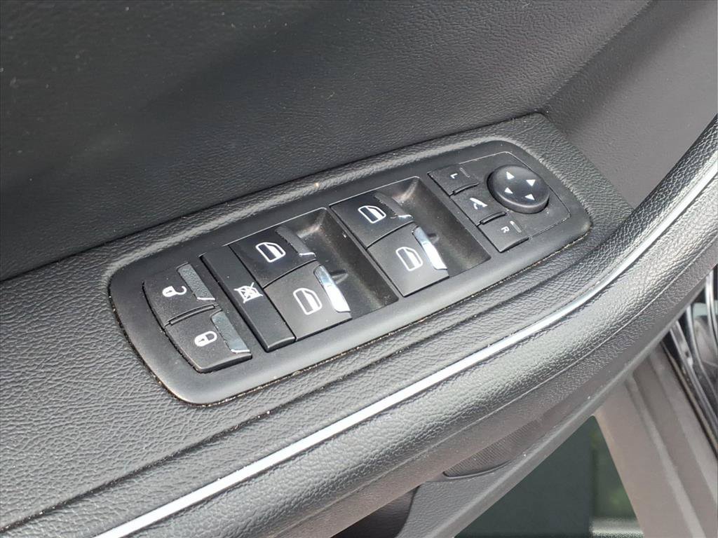 Used 2019 Maserati Levante AWD/4WD image 17