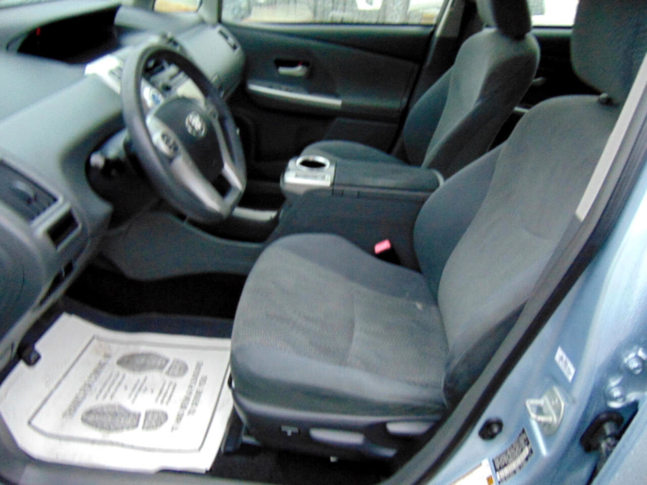 Used 2012 Toyota Prius V Two image 5