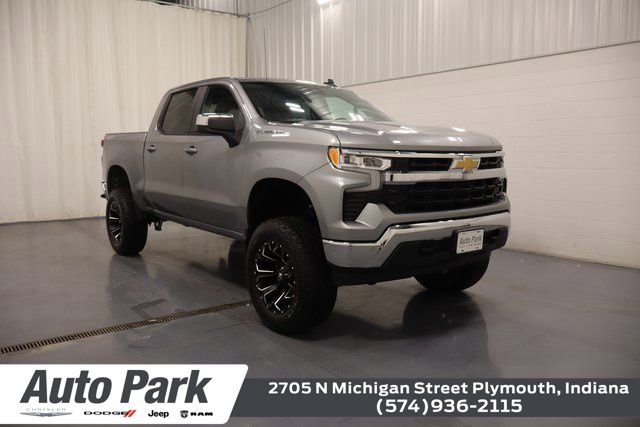 Used 2025 Chevrolet Silverado 1500 LT image 1